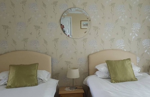 Burwash Hotel | The Bear Inn and Burwash Motel