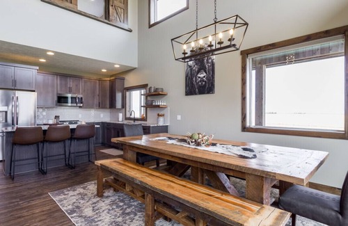 Driggs House | The Bearadise Barn of Driggs, ID