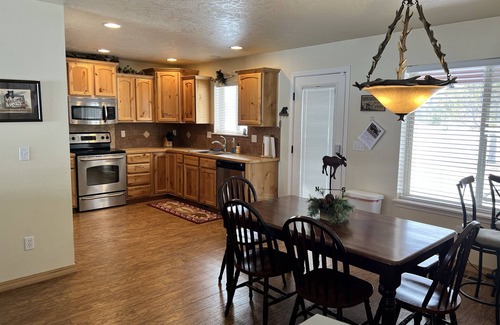 Fir Grove Estates Cabin | The Bears Den- A pet friendly, king bed cabin.