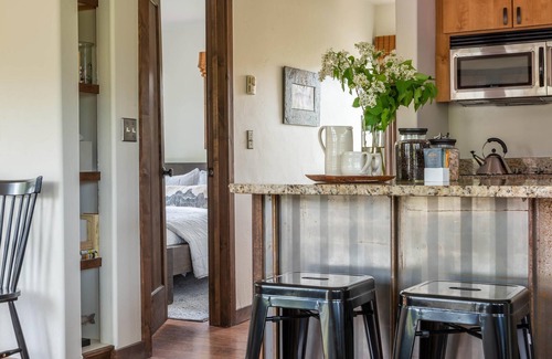 Emigrant House | The beautiful trout house on the Yellowstone River