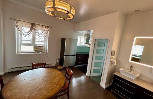 Downtown Victoria Hotel | The Bedford Regency Hotel