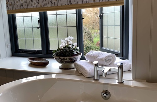 Sapperton Bed & Breakfast | The Bell at Sapperton