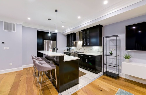 Stanton Park Condo | The Bell On Capitol Hill. A Power House Location.