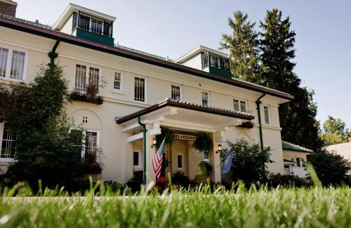 Holland Hotel | The Belvedere Inn & Restaurant