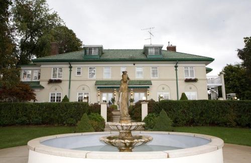 Holland Hotel | The Belvedere Inn & Restaurant