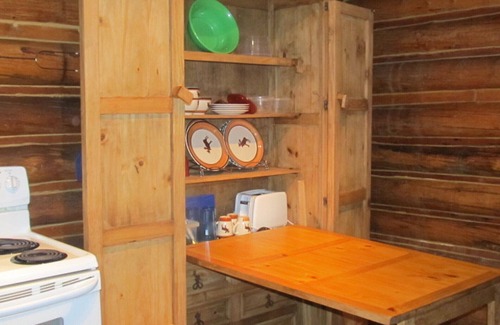 Wapiti Cabin | The Benjamen - Newly Remodeled Great Views