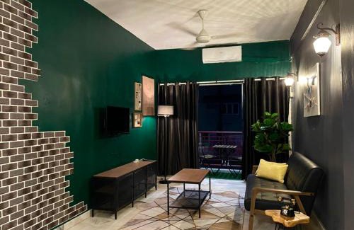 Baharu Apartment | The Berlian Guesthouse - Teluk Kemang - 2 bedrooms apartmens with pool view