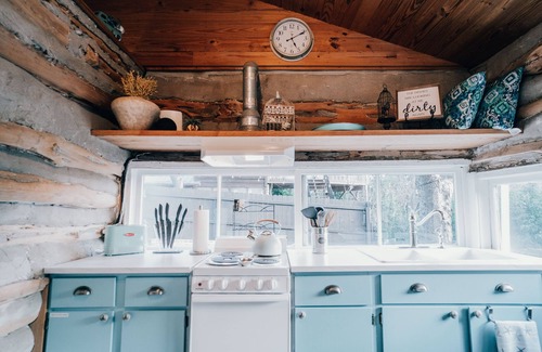 Volente Cabin | The Best Little Shorehouse in Texas