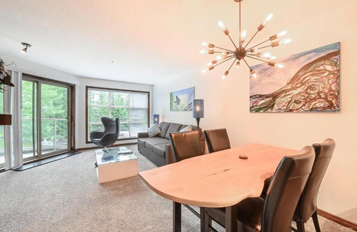 Upper Village Apartment | The Best ski-in/ski-out at The Aspens