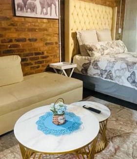 Downtown Johannesburg Apartment | The Beverly by maboneng
