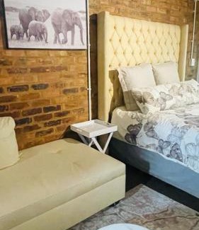 Downtown Johannesburg Apartment | The Beverly by maboneng