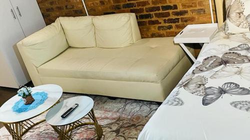Downtown Johannesburg Apartment | The Beverly by maboneng