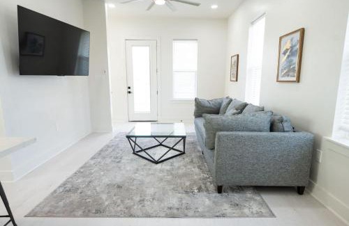 Tulane - Gravier Apartment | The Bienville