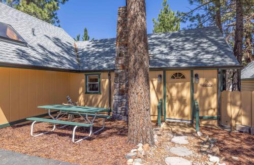 Big Bear Lake Hotel | The Big Bear Lakefront Lodge