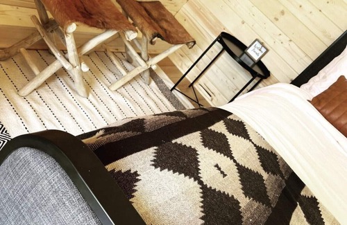 Bentonville Cabin | The Bike Inn #14, Buffalo River Cabin