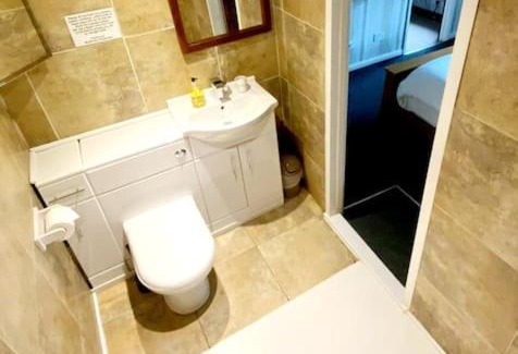 Wick House | The Birch Cabin with hot tub