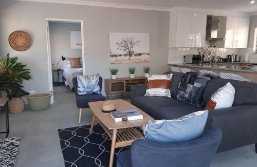 White River Apartment | The Bird Hide Luxury Self catering Chalets