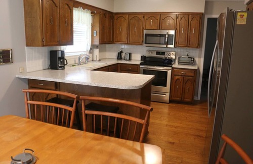 Waldron House | The Bird House has at least one ‘bird’ in each room. How many can you find?