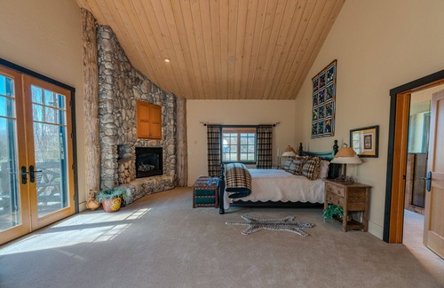 Stevensville Cabin | The Bitterroot Lodge