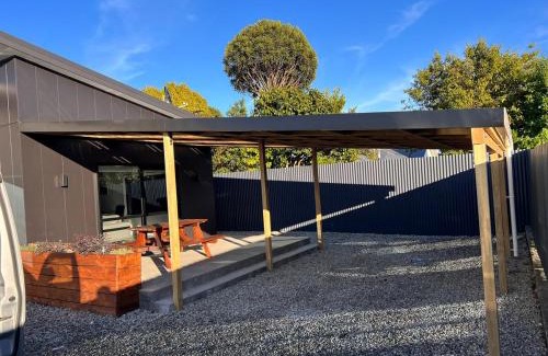 Hokitika House | The Black Bach on Bealey