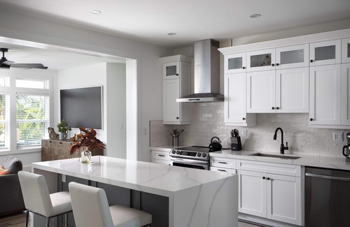 Sugarloaf Shores House | THE BLACK MARLIN - 3 BEDROOM/2.5 BATHROOM WITH POOL & TIKI HUT