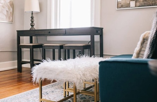 Lake City Apartment | The Blanche - Room 208