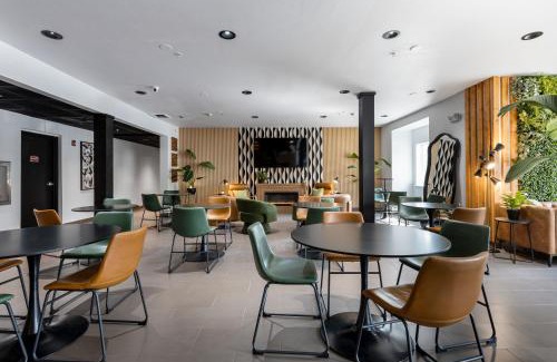 Bentonville Hotel | The Block Hotel