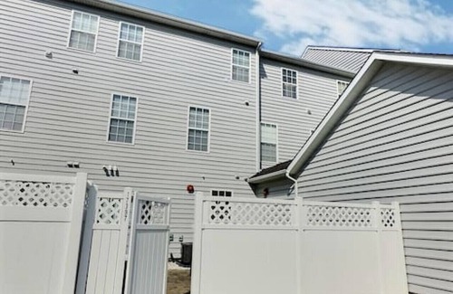 Villages of Five Points Apartment | The Blue Chill! A 4 Bedroom Townhouse w/Pool!