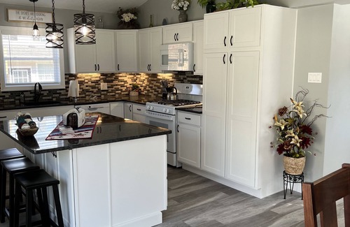 Conneaut Lake House | The Blue Haven at Conneaut Lake