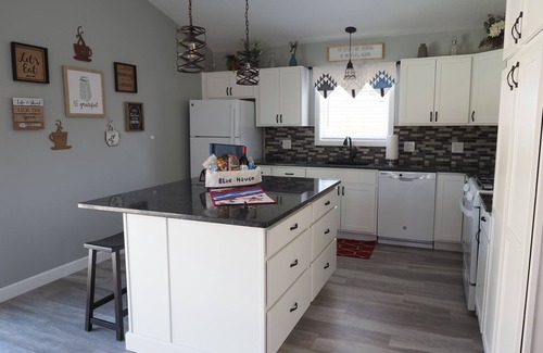 Conneaut Lake House | The Blue Haven at Conneaut Lake