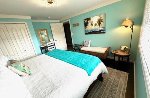 Central Okanagan Bed & Breakfast | The Blue House Bed and Breakfast