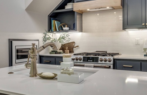 Wheatland House | The Blue Stag at Selah 2 bed 2 bath+ loft Sleeps 7