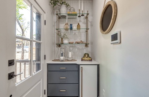 Wheatland House | The Blue Stag at Selah 2 bed 2 bath+ loft Sleeps 7