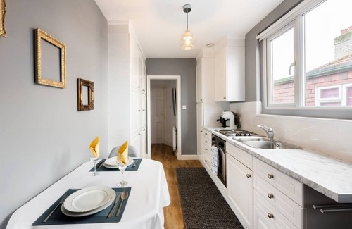 Garston Apartment | The Bluebird - Beautiful one bedroom apartment in Watford