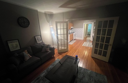 Albany Apartment | The Bluebirds Nest