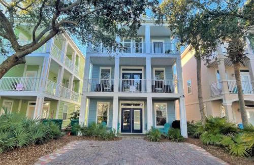 Villages of Crystal Beach House | The Bluefin - Luxury Beach Home!