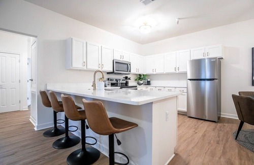 Oxford House | The Bluffs, Discounted rate for S. Carolina game!