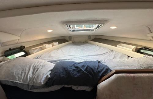 Castello Boat Rental | The boat experience Hotel galleggiante in barca