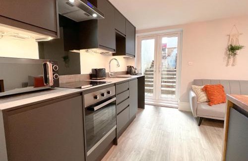 Maidstone Apartment | The Bohemian Basement