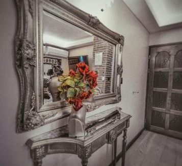 Veliko Tarnovo Apartment | Тhe Bohemian Lodge-entire house with sauna