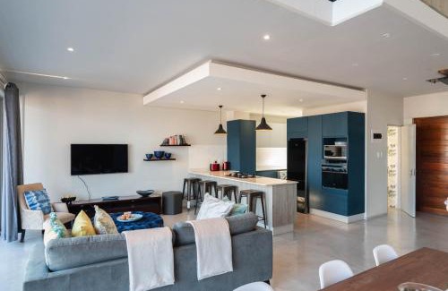 Durban Point Apartment | The Bond Square by Host Agents