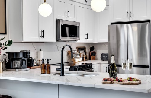 Murfreesboro House | The Boro Suite I 3BR Near Downtown & MTSU w/Ping Pong