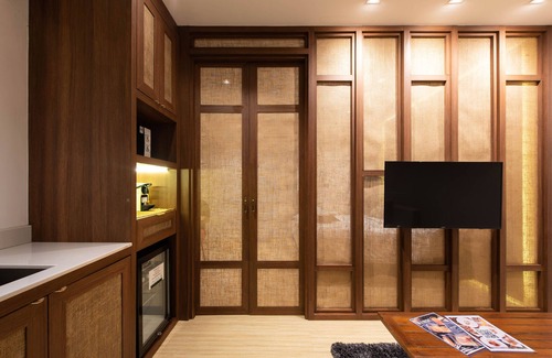 Khlong Kluea Hotel | The Botanic Service Room