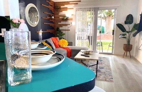 Gainesville Apartment | The Botanical Retreat, King Comfort & Poolside Peace