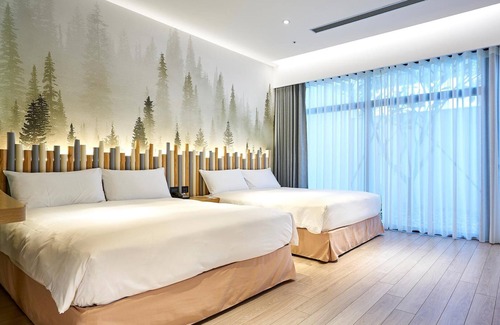 Puzi Hotel | The Brick Hotel