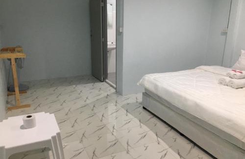 Ko Pha-ngan Hotel | The Brown house