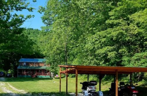Genoa House | The Bunkhouse - 3 BR, 2 BA Deluxe Cabin