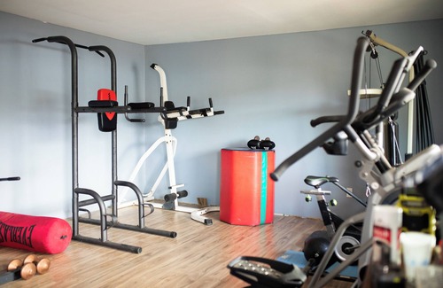 Roseburg Apartment | the Bunkhouse Eagle - Private Studio Retreat Room