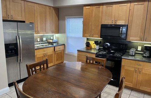 Nelsonville House | The Burr Oak Home in Hocking Hills