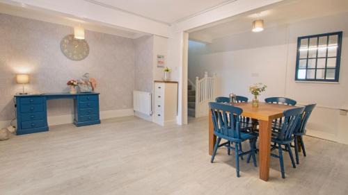 Ringwood House | The Burrow at Forest Edge